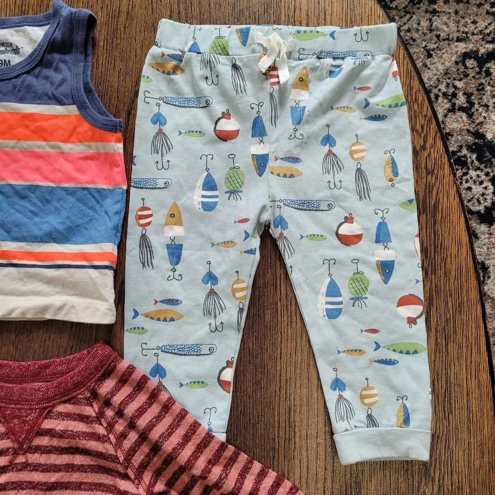 Bundle/Lot of Infant Boy's Clothes Size Infant Boy's 6-9 Months